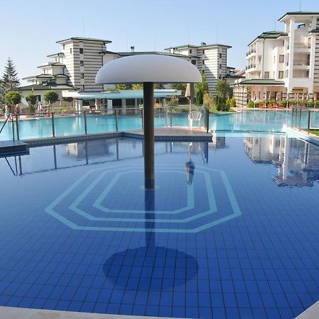 Kalina Private Apartments In Emerald Resort, 라브다 외부 사진