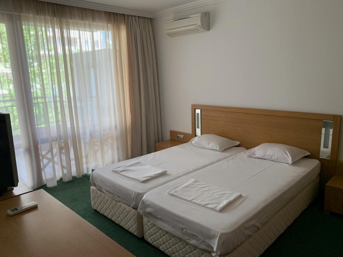 Kalina Private Apartments In Emerald Resort, 라브다 외부 사진