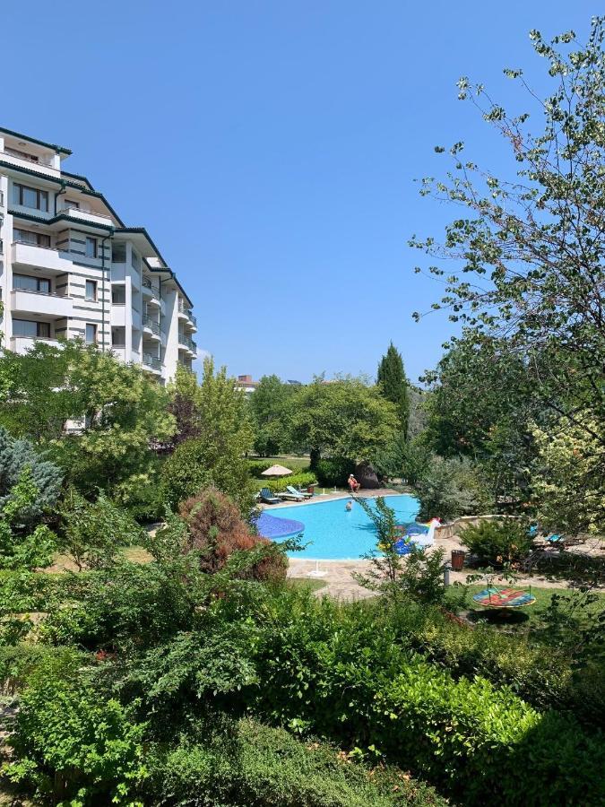 Kalina Private Apartments In Emerald Resort, 라브다 외부 사진