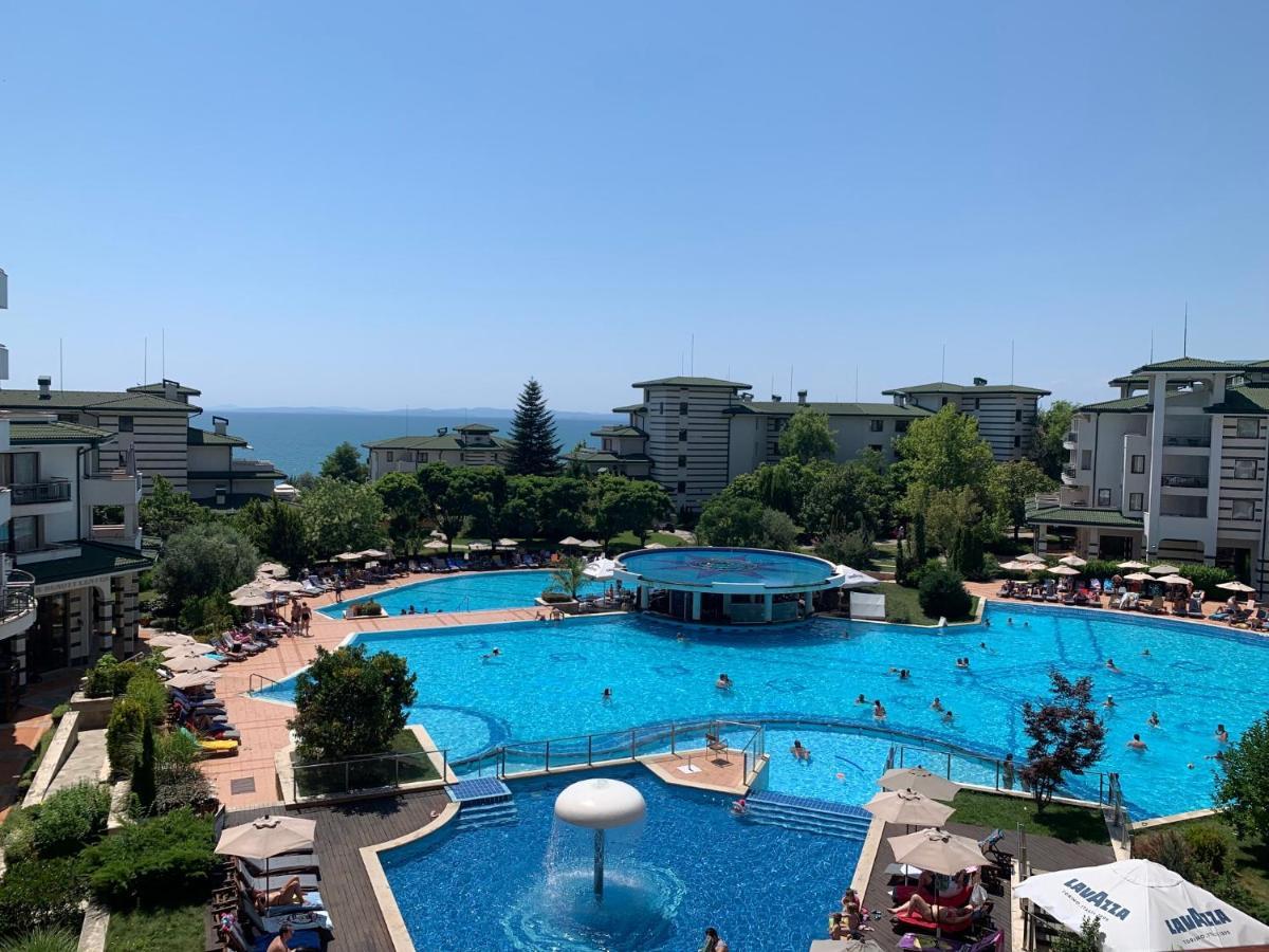 Kalina Private Apartments In Emerald Resort, 라브다 외부 사진