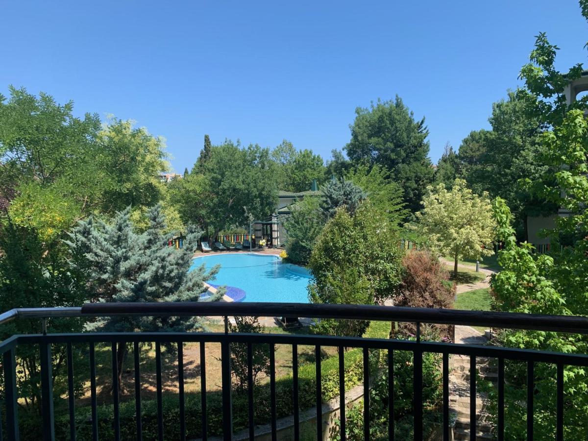Kalina Private Apartments In Emerald Resort, 라브다 외부 사진