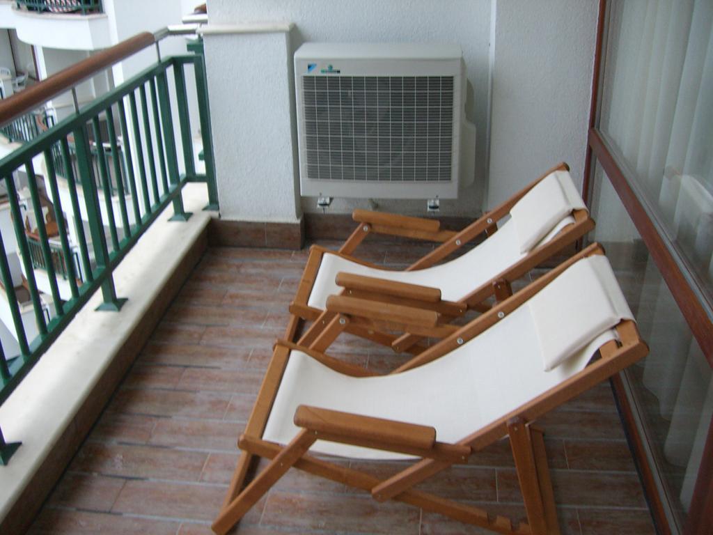 Kalina Private Apartments In Emerald Resort, 라브다 객실 사진