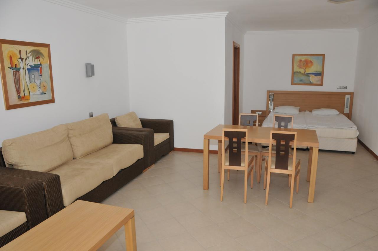 Kalina Private Apartments In Emerald Resort, 라브다 외부 사진
