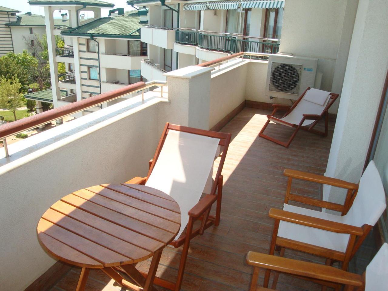 Kalina Private Apartments In Emerald Resort, 라브다 외부 사진