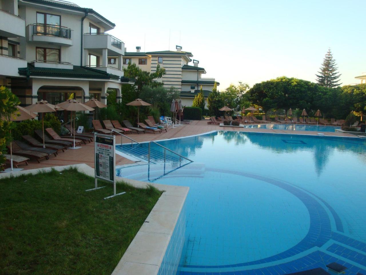 Kalina Private Apartments In Emerald Resort, 라브다 외부 사진